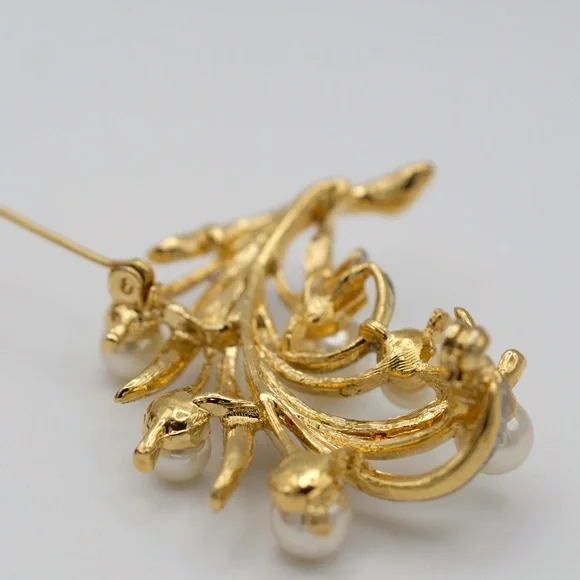 Vintage unmarked Faux Pearl and goldtone Rhinestone Pin Brooch BEAUTIFUL - Picture 14 of 14